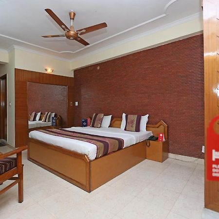 Oyo Flagship 9554 Hotel Grand Plaza Faridabad Luaran gambar