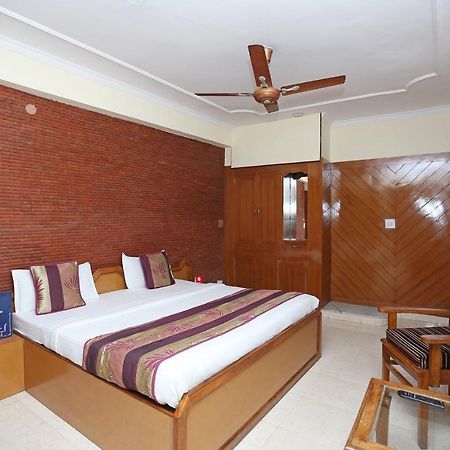 Oyo Flagship 9554 Hotel Grand Plaza Faridabad Luaran gambar