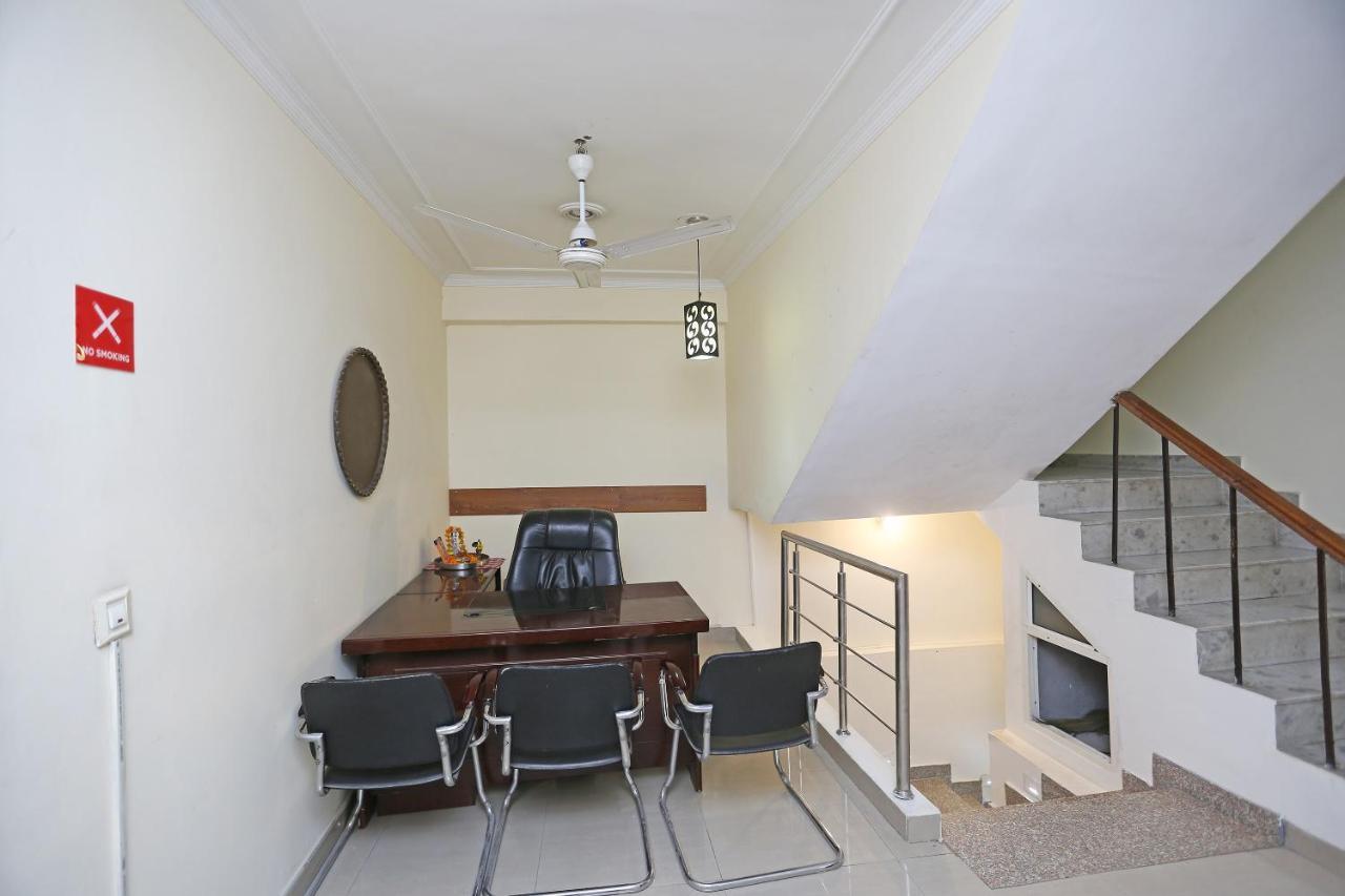 Oyo Flagship 9554 Hotel Grand Plaza Faridabad Luaran gambar