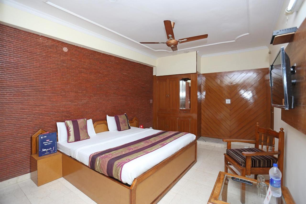 Oyo Flagship 9554 Hotel Grand Plaza Faridabad Luaran gambar