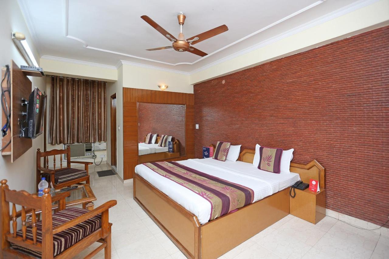Oyo Flagship 9554 Hotel Grand Plaza Faridabad Luaran gambar